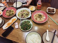 -叁煨蹄花·下饭盐帮菜(人民广场店)