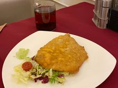 崇明生态猪炸猪排配辣酱油-红房子西菜馆(淮海中路店)