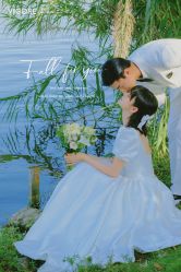 -雪中彩影婚纱摄影·微光艺术中心