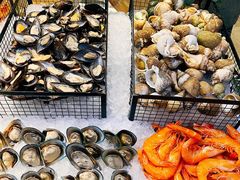 -美食汇海鲜自助餐厅·小龙虾烧烤(富力万达文华酒店)