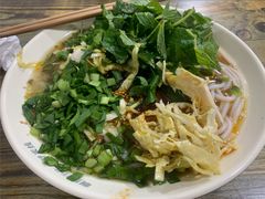 -啊墨江牛烂烀米线