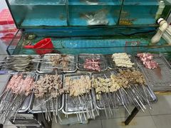 -超越海鲜屋(飞龙物业店)
