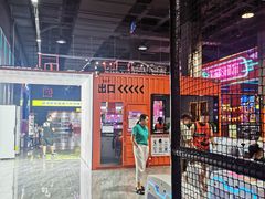 -爱蹦iBOON蹦床运动馆(江汉店)