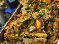 一锹海鲜-冰城小镇音乐串吧·聚会餐厅(百子湾店)