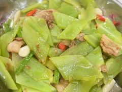 -湖南人家湘菜馆(镇江路店)