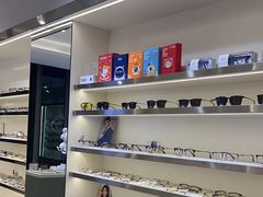 -视野联行眼镜·蔡司·尼康·授权优选门店(青浦宝龙店)