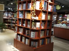 -新华书店(印象城店)