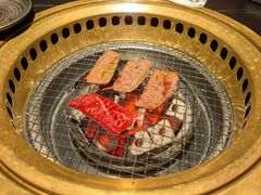 -山川小町·极番烧肉(新地假日广场店)