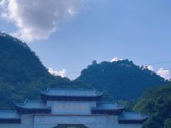 -黔灵山公园-南门售票处