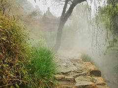 -雪山彩虹谷景区