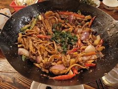 -富正毅三下锅·湘西韵味(天门山索道店)