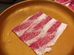 -牛YO寿喜烧·铁板烧和牛火锅自助(市府恒隆店)