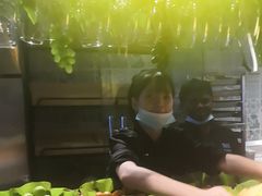 -领鲜活海鲜榴莲自助火锅(东门店)