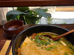 -银米·云南传统过桥米线(双廊黑金冠店)
