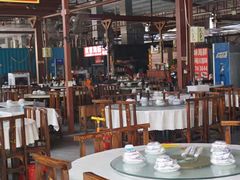 -三亚火车头万人海鲜广场