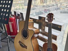 -梅纳·钢琴声乐架子鼓Mena Music(双井店)