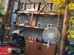 -老长沙湘菜馆(凤凰路店)