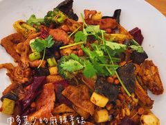 -拿渡·水煮鱼麻辣香锅(王府井奥莱·香江小镇店)