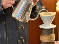 -Café Monson