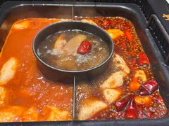 -老牌坊云南鱼豆花火锅(哈西万达店)