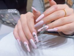 -艾珂·美甲美睫