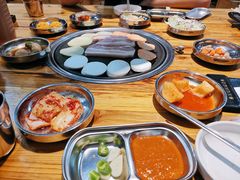 -韩国明洞碳烤肉(常平店)