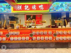 -阿瓦山寨·湘菜现炒·剁椒鱼头王(咸阳总店)