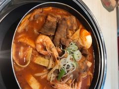 -三清洞摩西韩式年糕火锅(威高广场店)
