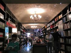 -钟书阁(松江泰晤士小镇店)