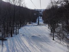 -亚布力新体委滑雪场