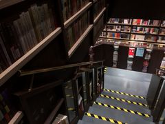-钟书阁(群光广场店)