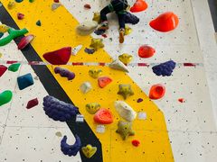 -问山MountQuest攀岩馆