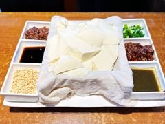 -95号酱骨·一块豆腐(展春园西路店)
