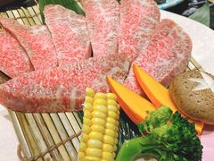-山川小町·极番烧肉(新地假日广场店)