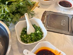 -鲁朗纳麦石锅鸡庄园