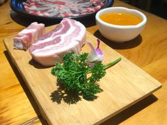 -唯成•韩国炭火烤肉 유성고기