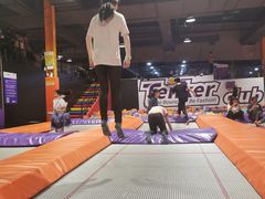 -Tenker Club弹刻极限主题公园 · 蹦床 · 团建 · 生日派对(大关店)