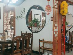-乡土黄·鲜牛肉火锅·小龙虾(兴业街店)