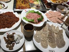 -小牛叔鲜切牛肉·火锅·烤肉自助(公济桥路店)