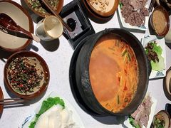 -贵府酸汤牛肉火锅·贵州老字号(飞山街店)
