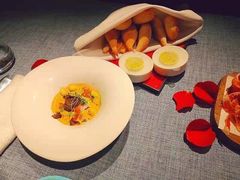 -弦月窗LUNETTE BY AMANDA(复兴路店)