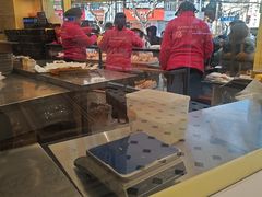 -85度C(生甜甜圈研究工坊·上海平凉店)