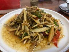 炒冬笋丝-阿峰饭店·本地土菜馆·农家土鸡煲·一品神仙鸡(报福店)