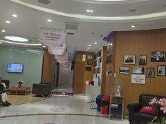-雅悦齿科(顾村公园店)
