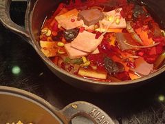 -大中华希尔顿酒店-念自助餐·嗨啤·小龙虾