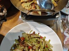 -黄泥岗·地道湖北菜(奥特莱斯店)