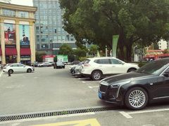 -月星家居广场-路面停车场