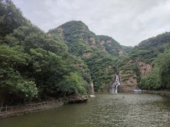 -龙潭大峡谷
