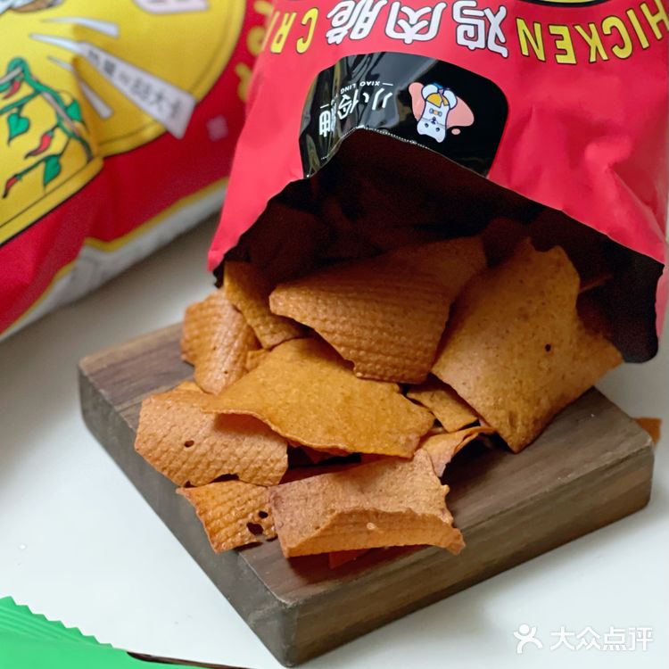 5杯牛奶。薄脆的口感是越嚼越香，不知不觉就吃光了一整袋