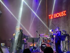 -TZ House音乐现场(来福士中心店)